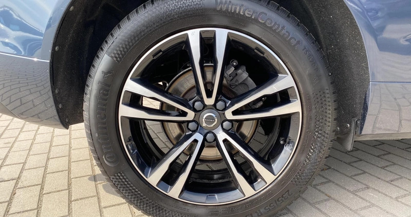 Volvo XC 60 cena 114900 przebieg: 126600, rok produkcji 2018 z Gdańsk małe 211